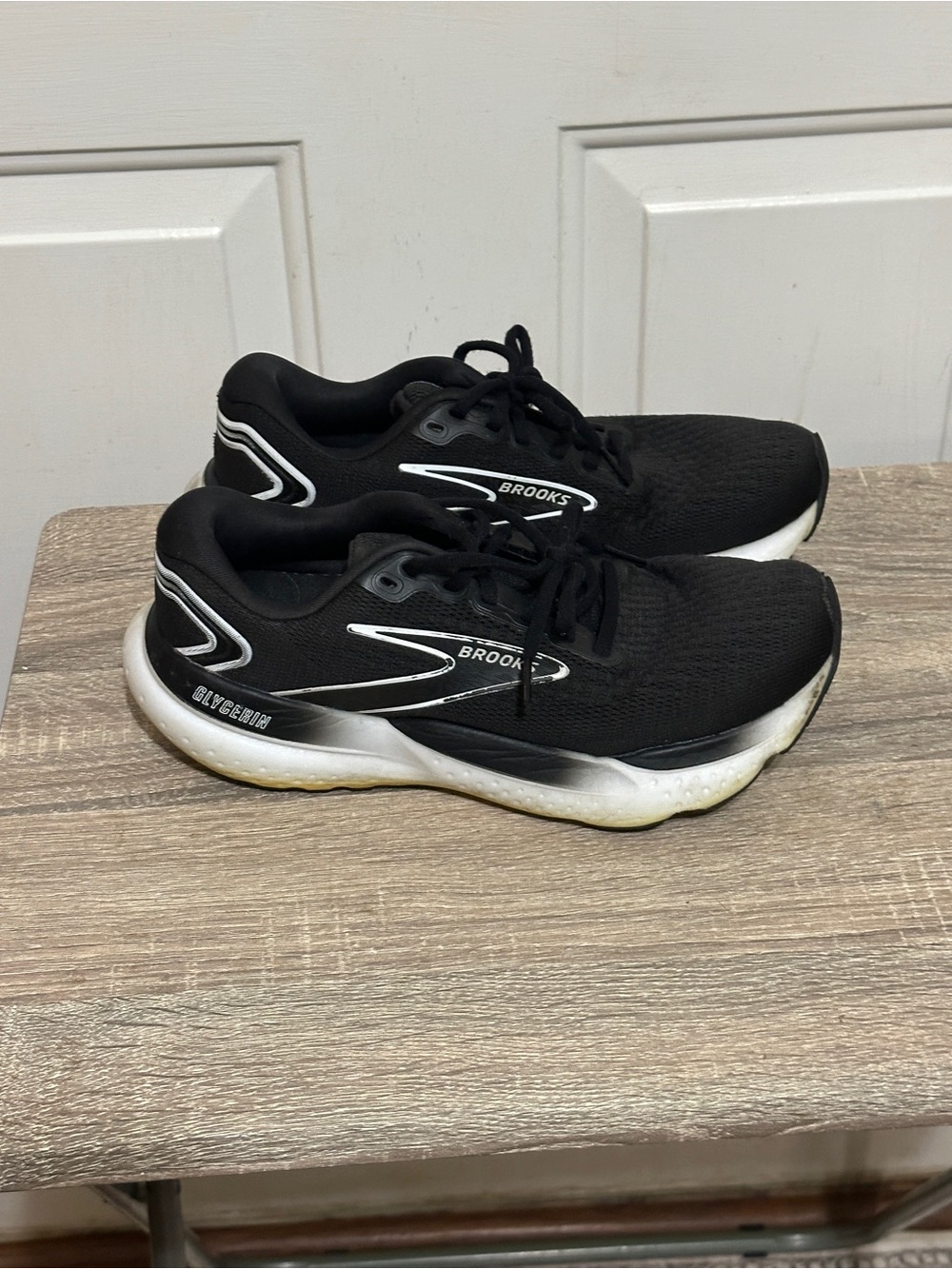 Brooks Glycerin 21 Shoes Womens Size 8.5 Black Running Sneakers 1204081B090